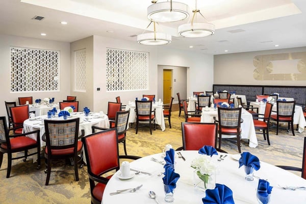 2_Caddis_Heartis_Fayetteville_ILBuilding_DiningRoom_01