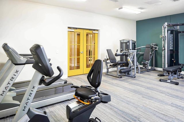 2_Caddis_Heartis_Fayetteville_ILBuilding_Gym_01_webuse