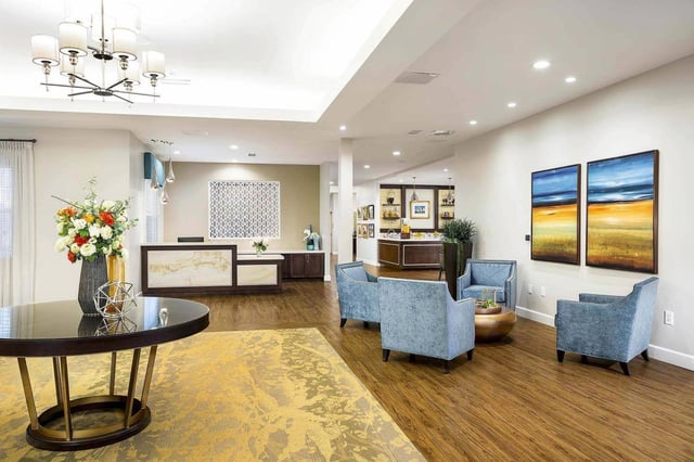 2_Caddis_Heartis_Fayetteville_ILBuilding_Lobby_01-1