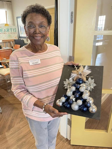 Heartis_Fayetteville_Christmas_tree_decorating_1