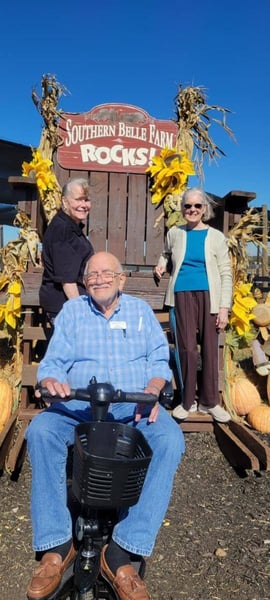 Heartis_Fayetteville_Visiting_farm